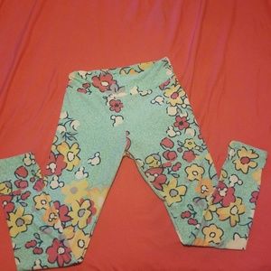 Lularoe OS Disney Leggings